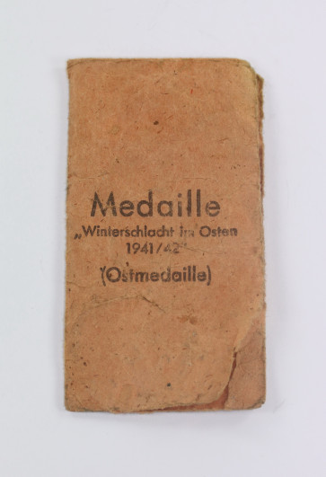  Verleihungstüte Ostmedaille, E. Fred Wiedmann Frankfurt a. M. - Militaria-Berlin