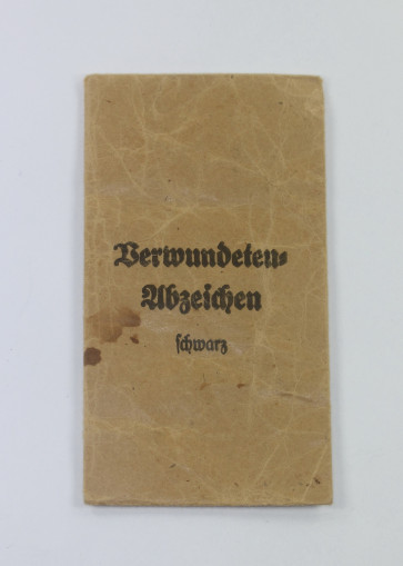 Verleihungstüte Verwundetenabzeichen schwarz, Franz Mänert Gablonz a.N. - Militaria-Berlin