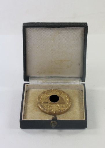 Verwundetenabzeichen in Gold 1939, Hauptmünzamt Wien, im Etui Hauptmünzamt Wien III. - Militaria-Berlin