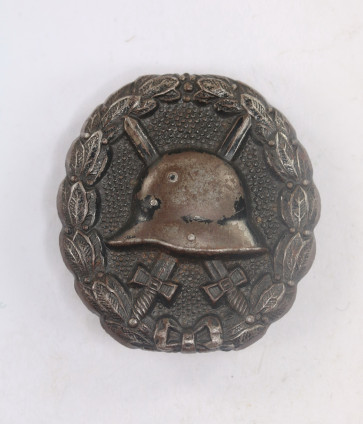 Verwundetenabzeichen in Schwarz 1918, D.R.G.M. (Eisen) - Militaria-Berlin