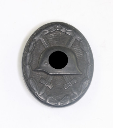 Verwundetenabzeichen in Schwarz 1939, Hst. 81 (Overhoff & Cie., Lüdenscheid), auf der Nadel (!) - Militaria-Berlin