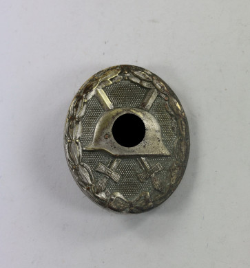 Verwundetenabzeichen in Silber 1939, Hauptmünzamt Wien (30) - Militaria-Berlin