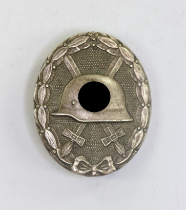 Verwundetenabzeichen in Silber 1939, Hauptmünzamt Wien (Buntmetall) - Militaria-Berlin