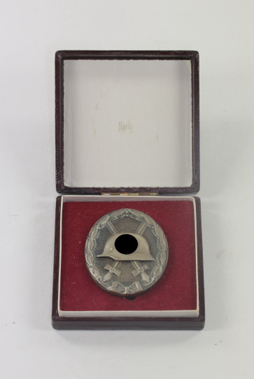Verwundetenabzeichen in Silber 1939, Hauptmünzamt Wien, im Etui Hauptmünzamt Wien III. - Militaria-Berlin
