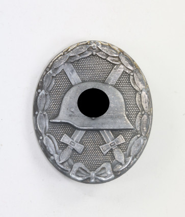 Verwundetenabzeichen in Silber 1939, Hst. 26 (B.H. Mayer, Pforzheim) - Militaria-Berlin