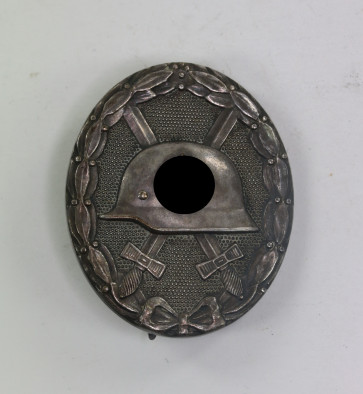 Verwundetenabzeichen in Silber, Hst. 30 breite Nadel (!) - Militaria-Berlin