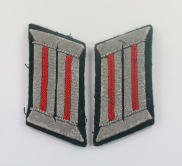 Wehrmacht Heer, Paar Kragenspiegel Offizier Artillerie (Waffenfarbe Hochrot) - Militaria-Berlin