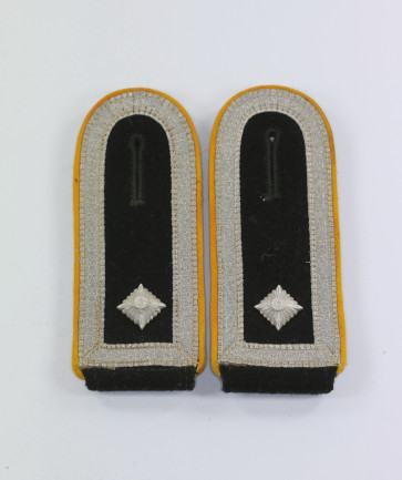 Wehrmacht Heer, Paar Schulterklappen Feldwebel Panzeraufklärer für die schwarze Panzerjacke - Militaria-Berlin