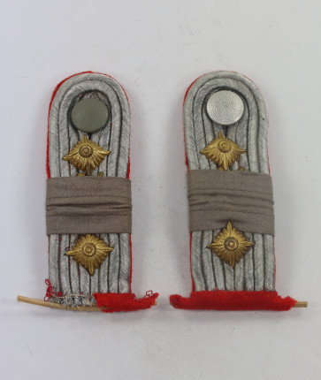 Wehrmacht Heer, Paar Schulterklappen Hauptmann der Artillerie, Artillerieregiment 14 mit Überzug (!) - Militaria-Berlin