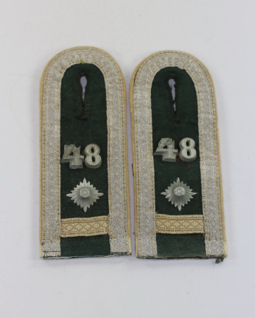 Wehrmacht Heer, Paar Schulterstücke für einen Feldwebel im Infanterie Regiment 48 - Militaria-Berlin