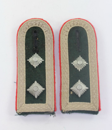 Wehrmacht Heer, Paar Schulterstücke für einen Oberfeldwebel der Artillerie - Militaria-Berlin