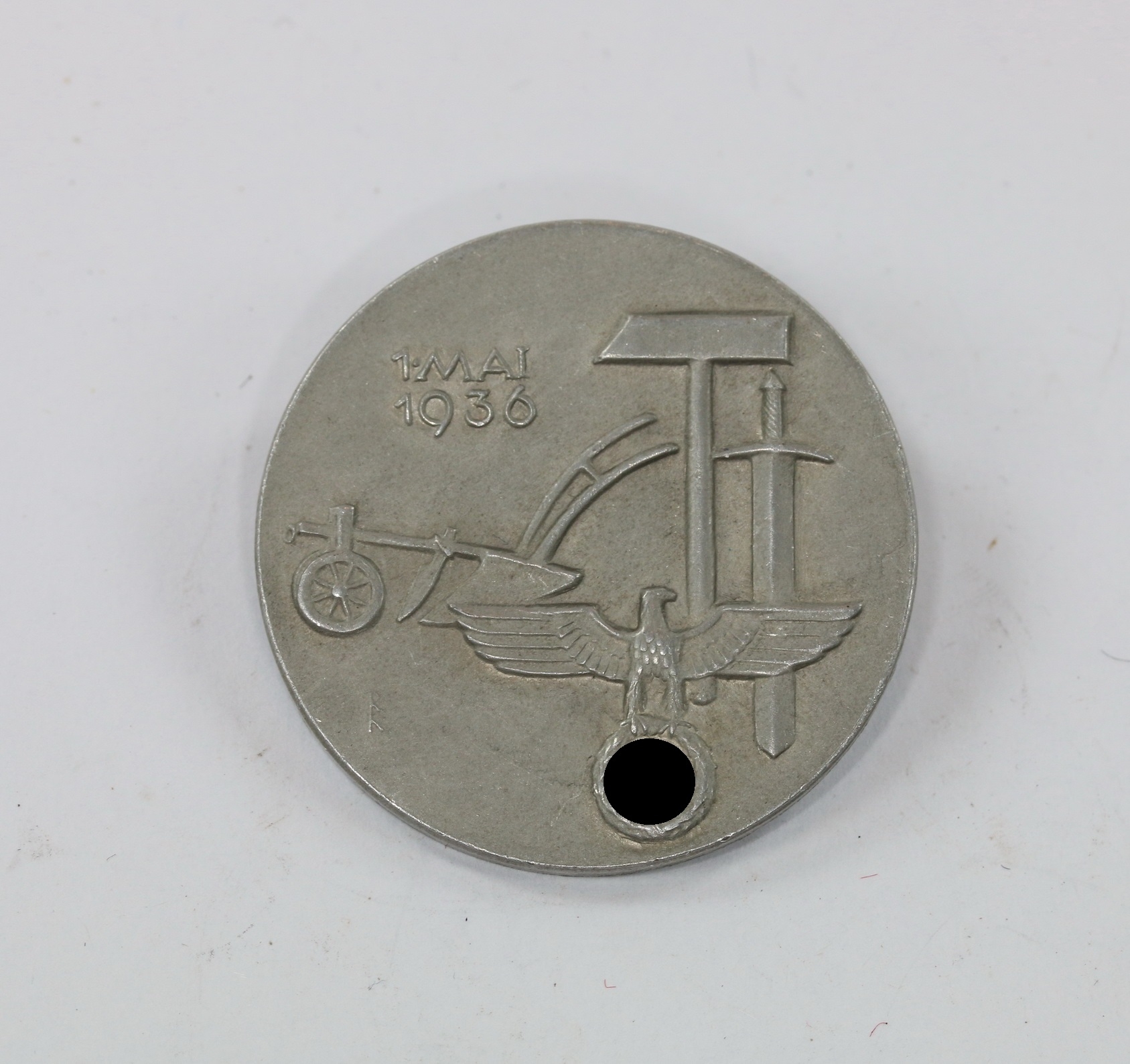 3 Abzeichen, 1. Mai 1936 – Bild 1