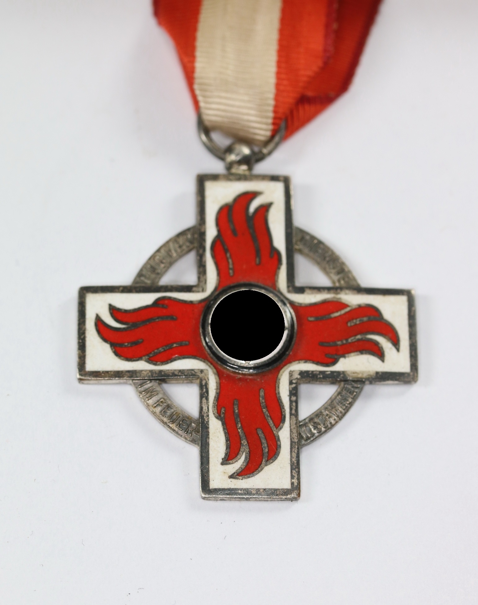 3 Feuerwehrehrenzeichen 2. Stufe, Für Verdienste im Feuerlöschwesen – Bild 1