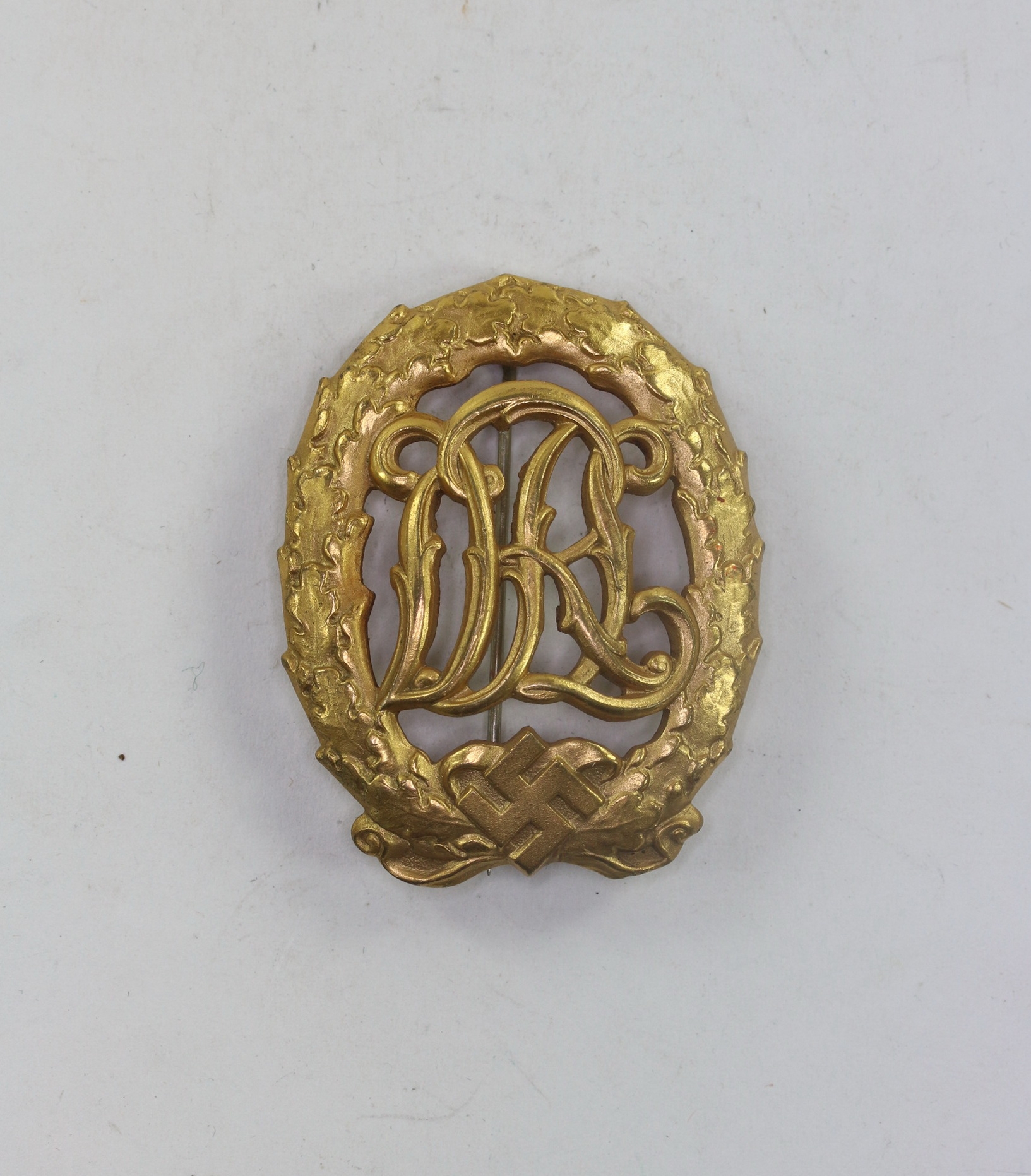 3 Reichssportabzeichen in Gold, Hst. Wernstein Jena – Bild 1