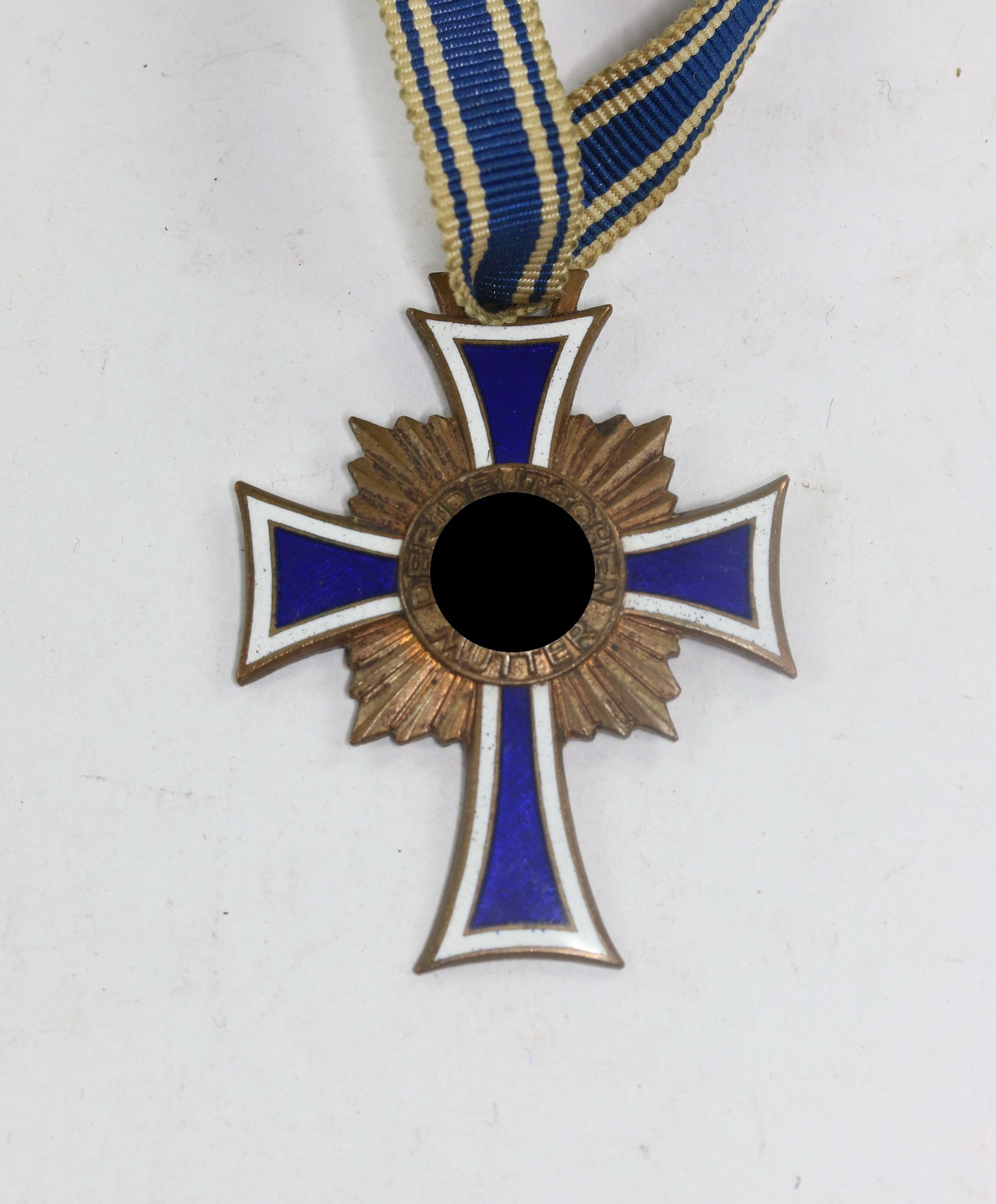  Mutterkreuz in Bronze, 16. Dezmber 1938 - Der Deutschen Mutter – Bild 1