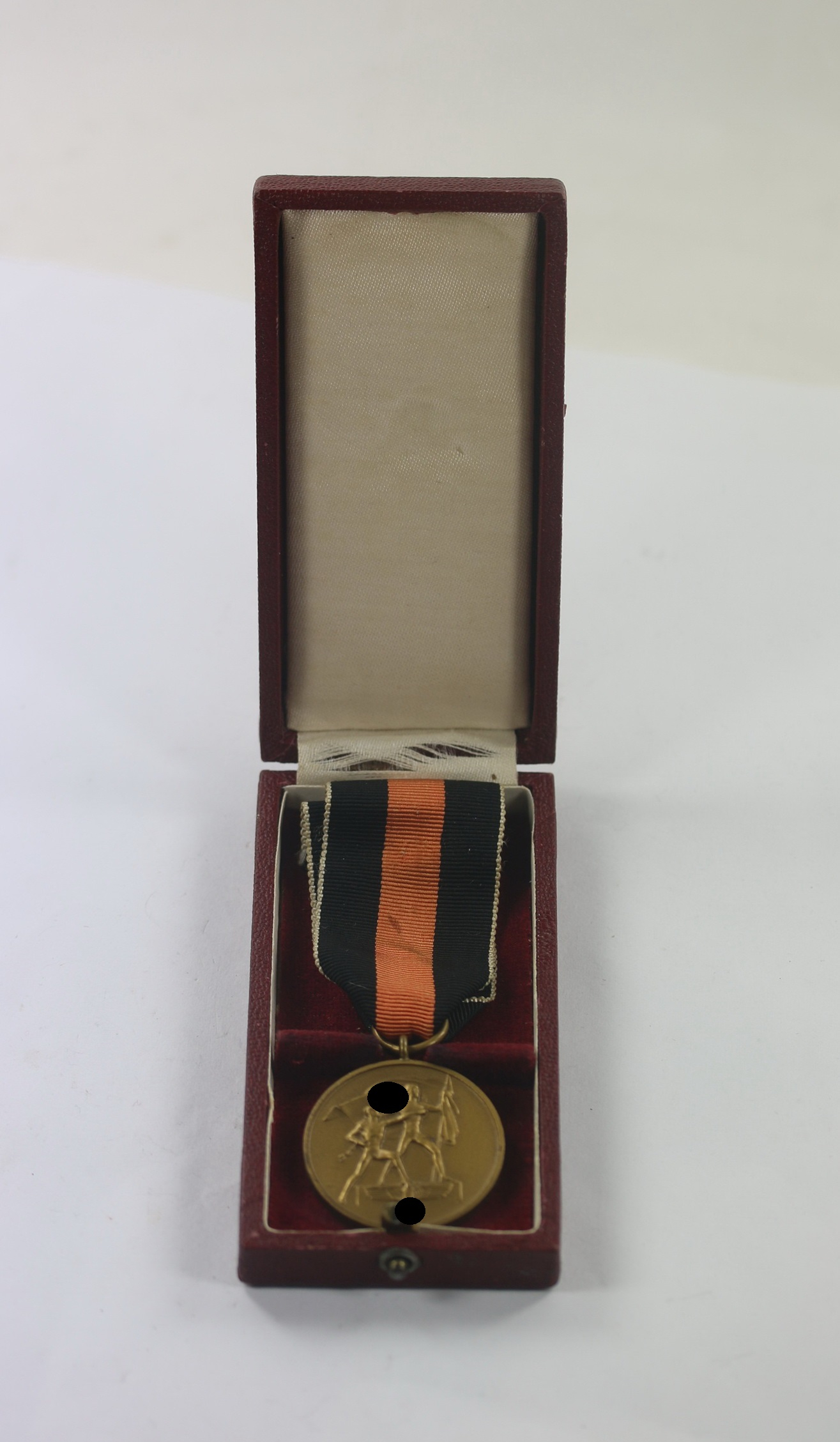 _anschlu_medaille_sudetenland_1 Anschlußmedaille Sudetenland (1. Oktober 1938), im Etui – Bild 1