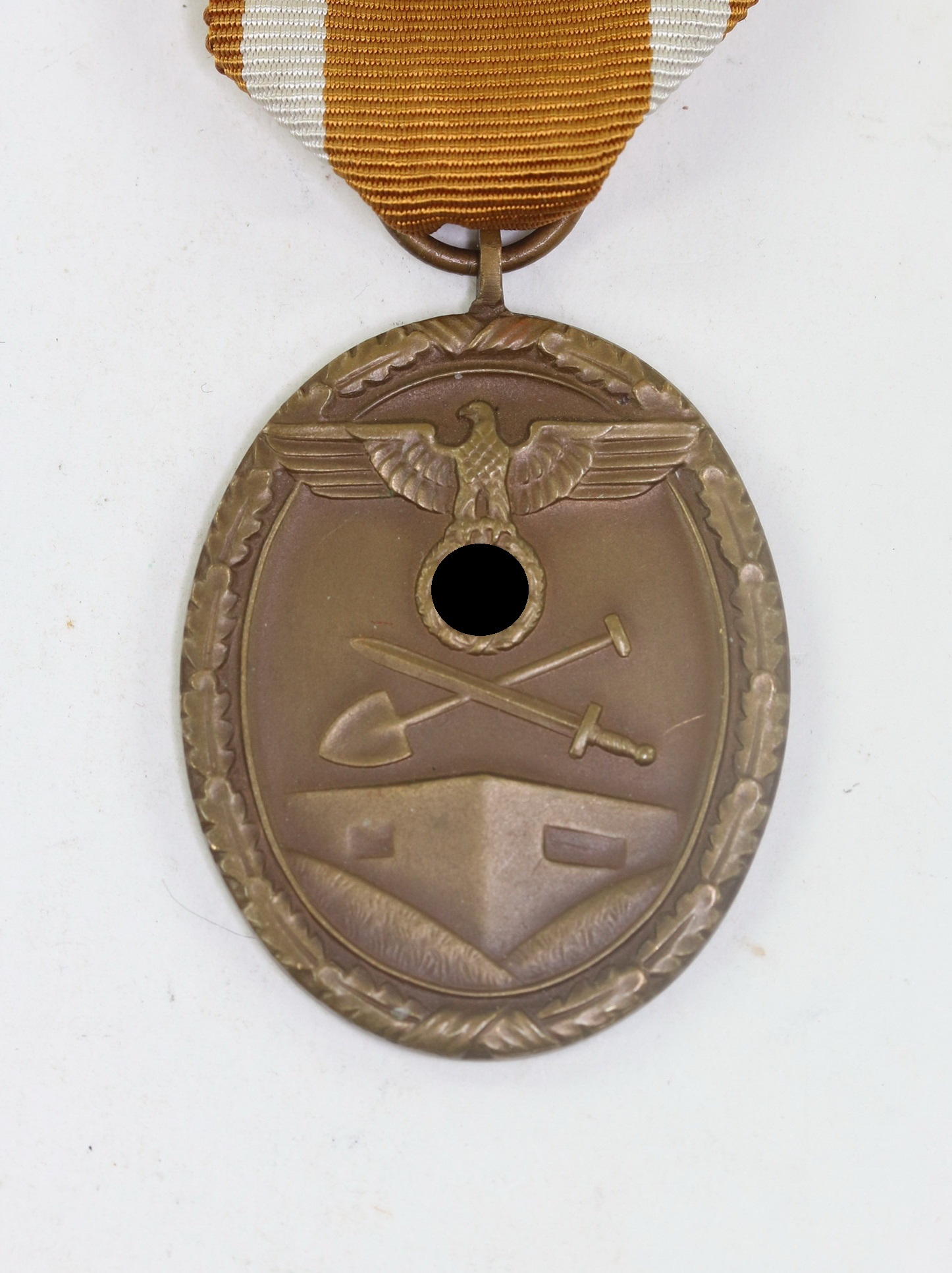 _deutsches_schutzwall_ehrenzeichen__f_r_arbeit_zum_schutze_deutschlands_1__5 Deutsches Schutzwall Ehrenzeichen - Für Arbeit zum Schutze Deutschlands – Bild 1