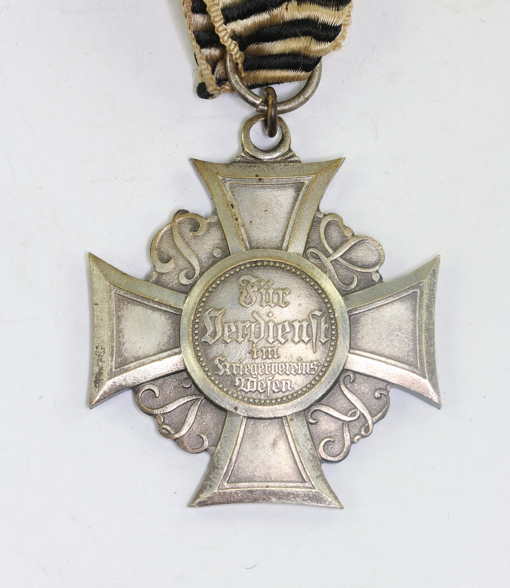  Ehrenkreuz 2.Klasse des Preußischen Landes-Kriegerverbandes, Hst. H. Timm Berlin, Für Verdienste im Kriegervereins Wesen – Bild 1