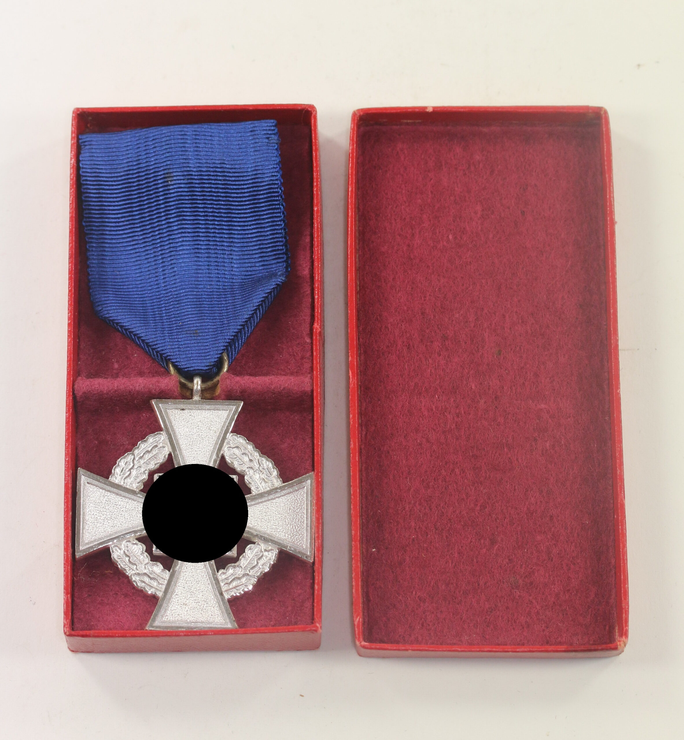 _treudienstehrenzeichen_in_silber_25_jahre_im_etui_1__1 Treudienstehrenzeichen in Silber (25 Jahre), im Etui – Bild 1