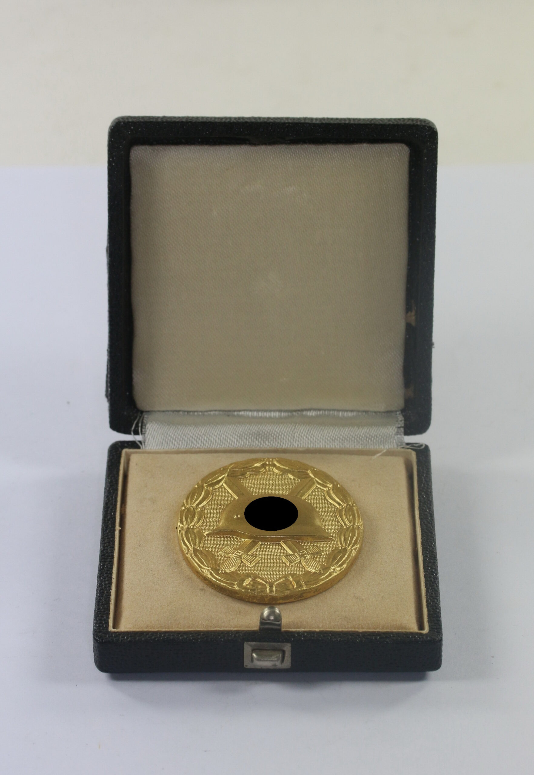  Verwundetenabzeichen in Gold 1939, Hst. L/54 (Schauerte & Höhfeld, Lüdenscheid), im Etui – Bild 1