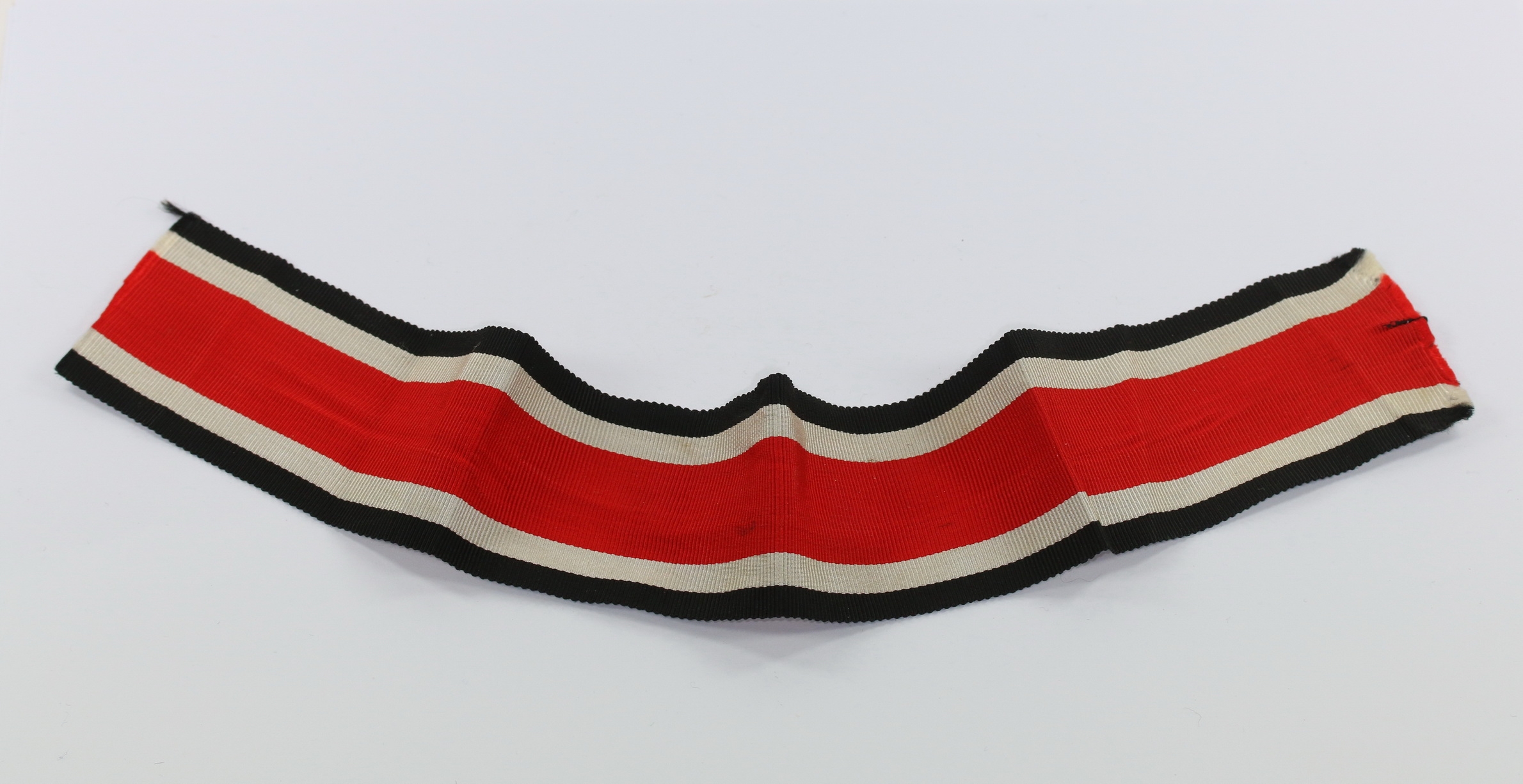 band_fuer_das_ritterkreuz_des_eisernen_kreuzes_1__1 Trageband für das Ritterkreuz des Eisernen Kreuzes – Bild 1