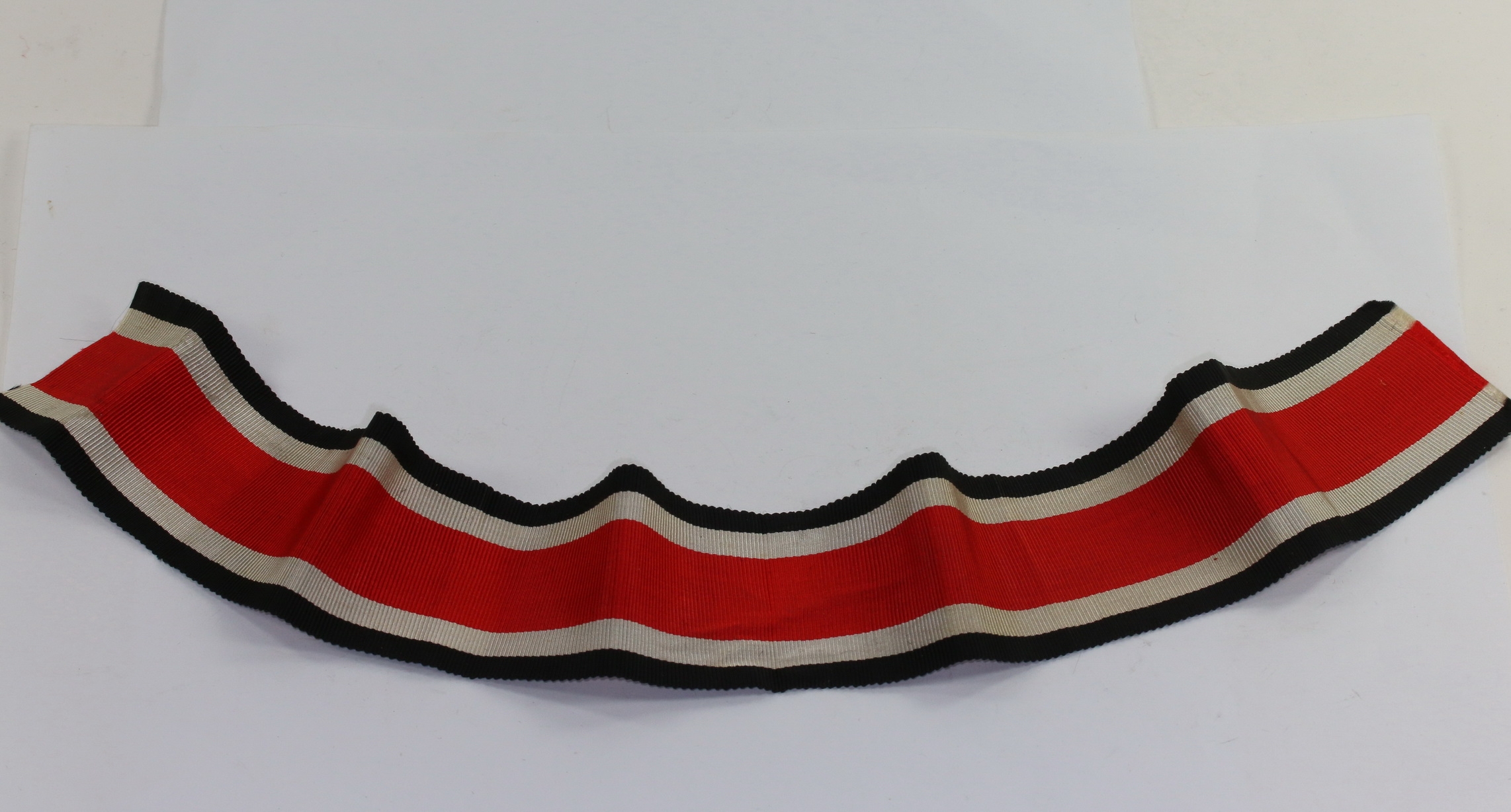 bandabschnitt_f_r_das_ritterkreuz_des_eisernen_kreuzes_1_ Bandabschnitt für das Ritterkreuz des Eisernen Kreuzes – Bild 1