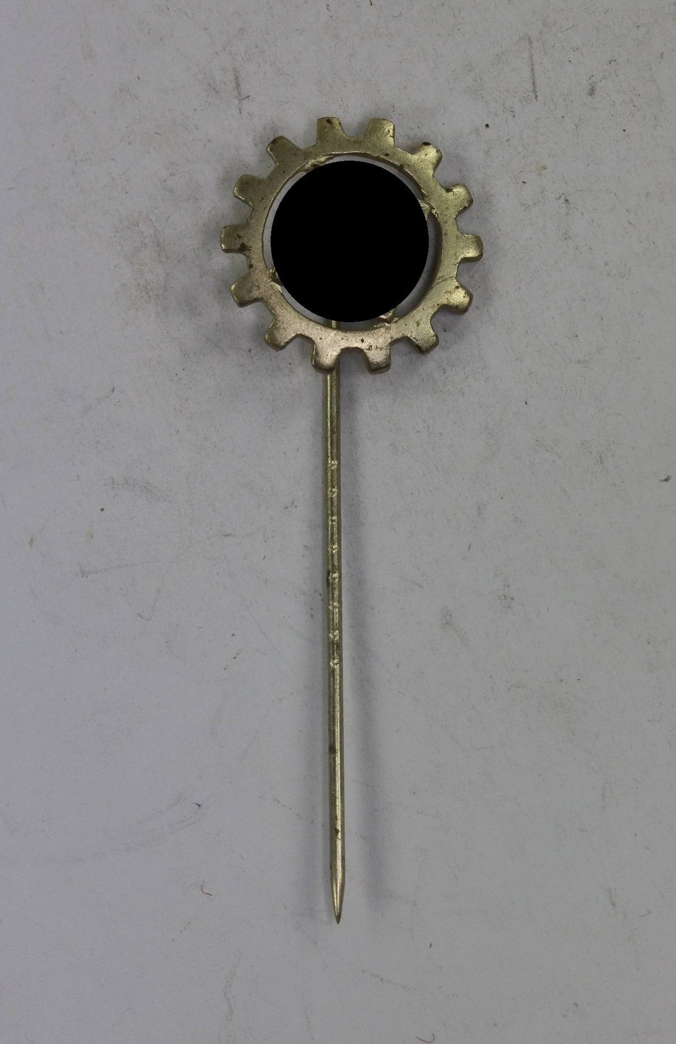 deutsche_arbeitsfront_daf_mitgliedsabzeichen_hst Deutsche Arbeitsfront (DAF), Mitgliedsabzeichen, Hst. RZM 54 (Fries, Beuster & Schild, Berlin) – Bild 1