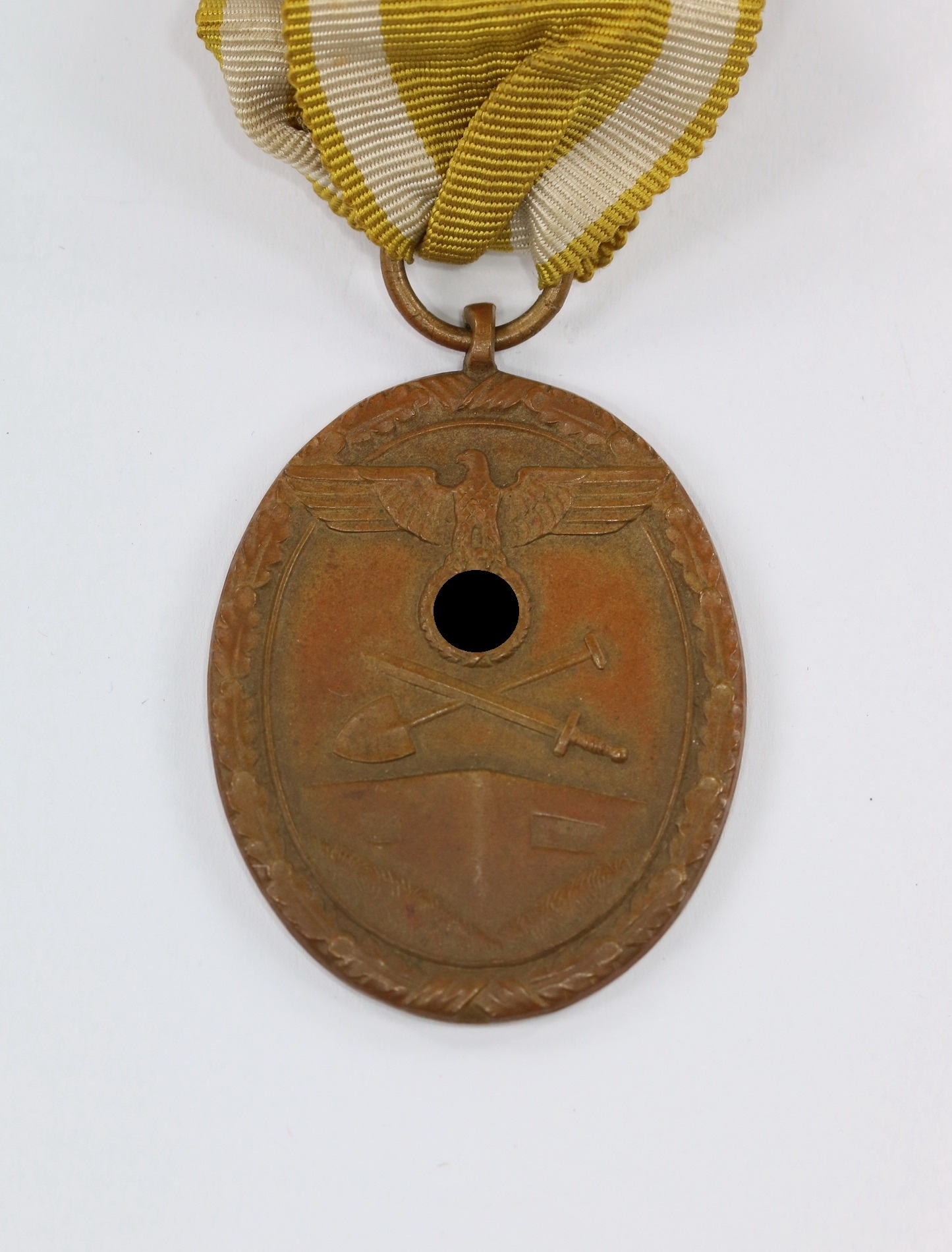 deutsches_schutzwall_ehrenzeichen_1__1 Deutsches Schutzwall Ehrenzeichen, "Für Arbeit zum Schutze Deutschlands" – Bild 1