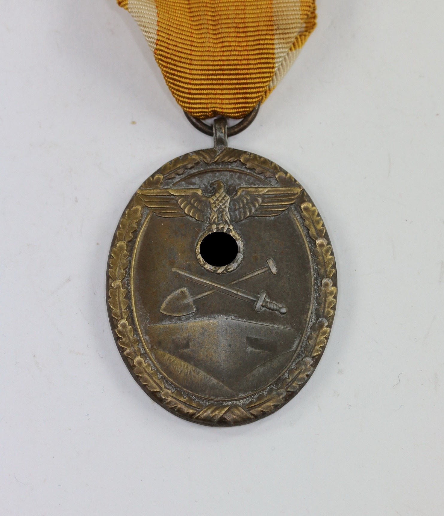 deutsches_schutzwall_ehrenzeichen_1__1_1 Deutsches Schutzwall Ehrenzeichen, "Für Arbeit zum Schutze Deutschlands" – Bild 1