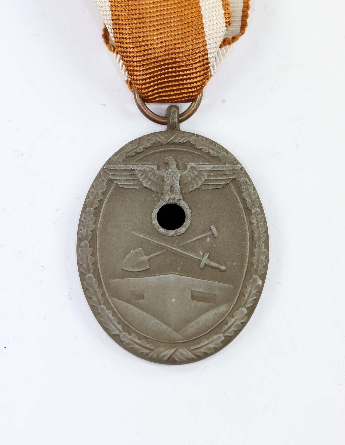 deutsches_schutzwall_ehrenzeichen_f_r_arbeit_zum_schutze_deutschlands_1__1_2 Deutsches Schutzwall Ehrenzeichen, "Für Arbeit zum Schutze Deutschlands" – Bild 1