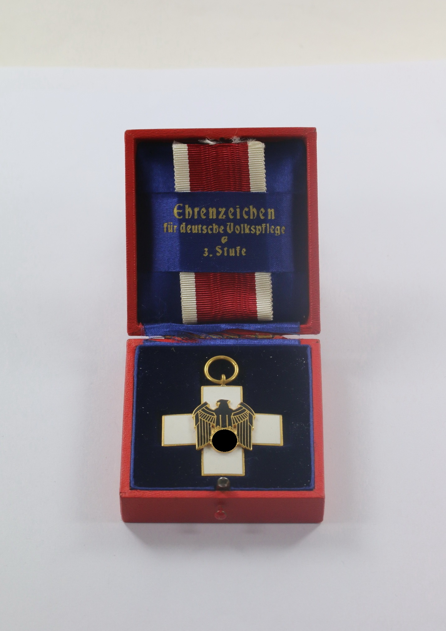  Ehrenzeichen für Deutsche Volkspflege 3. Stufe, im Etui Godet & Co. Berlin W8 Charlottenstr. 55 – Bild 1