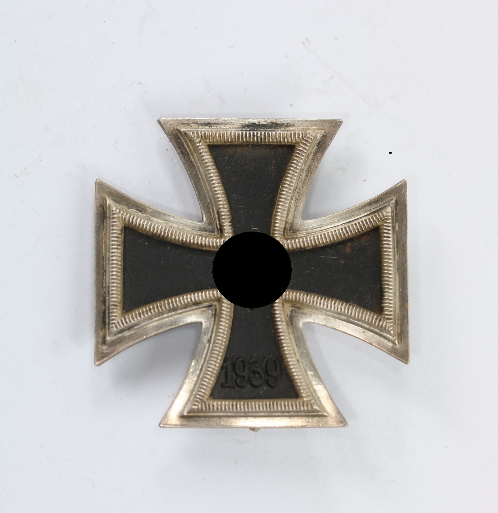 Eisernes Kreuz 1. Klasse 1939, Hst. L/10 (mikro) – Bild 1