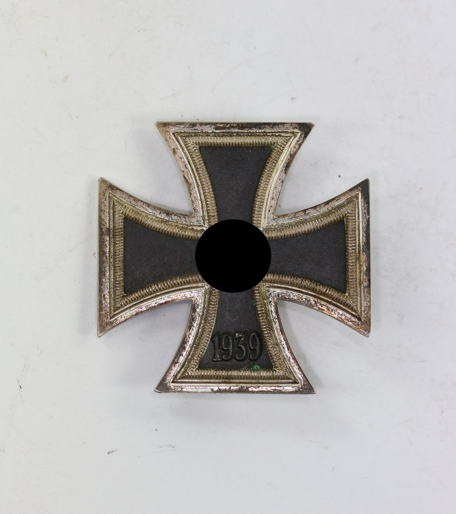 Eisernes Kreuz 1. Klasse 1939, Hst. 15, nicht magnetisch – Bild 1