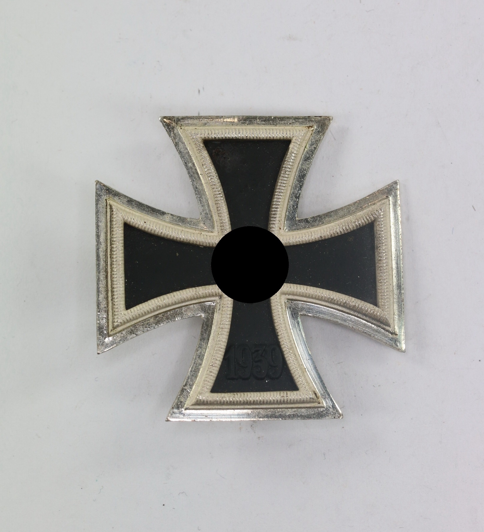 Eisernes Kreuz 1. Klasse 1939, Hst. 26 (B.H. Mayer, Pforzheim) – Bild 1