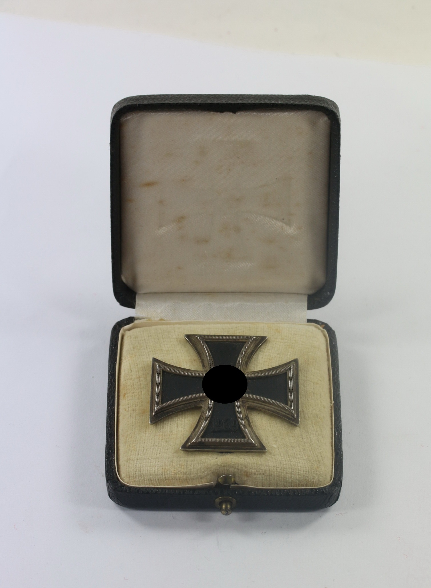 eisernes_kreuz_1 Eisernes Kreuz 1. Klasse 1939, Hst. L/50 (Gebrüder Godet & Co., Berlin), im Etui – Bild 1