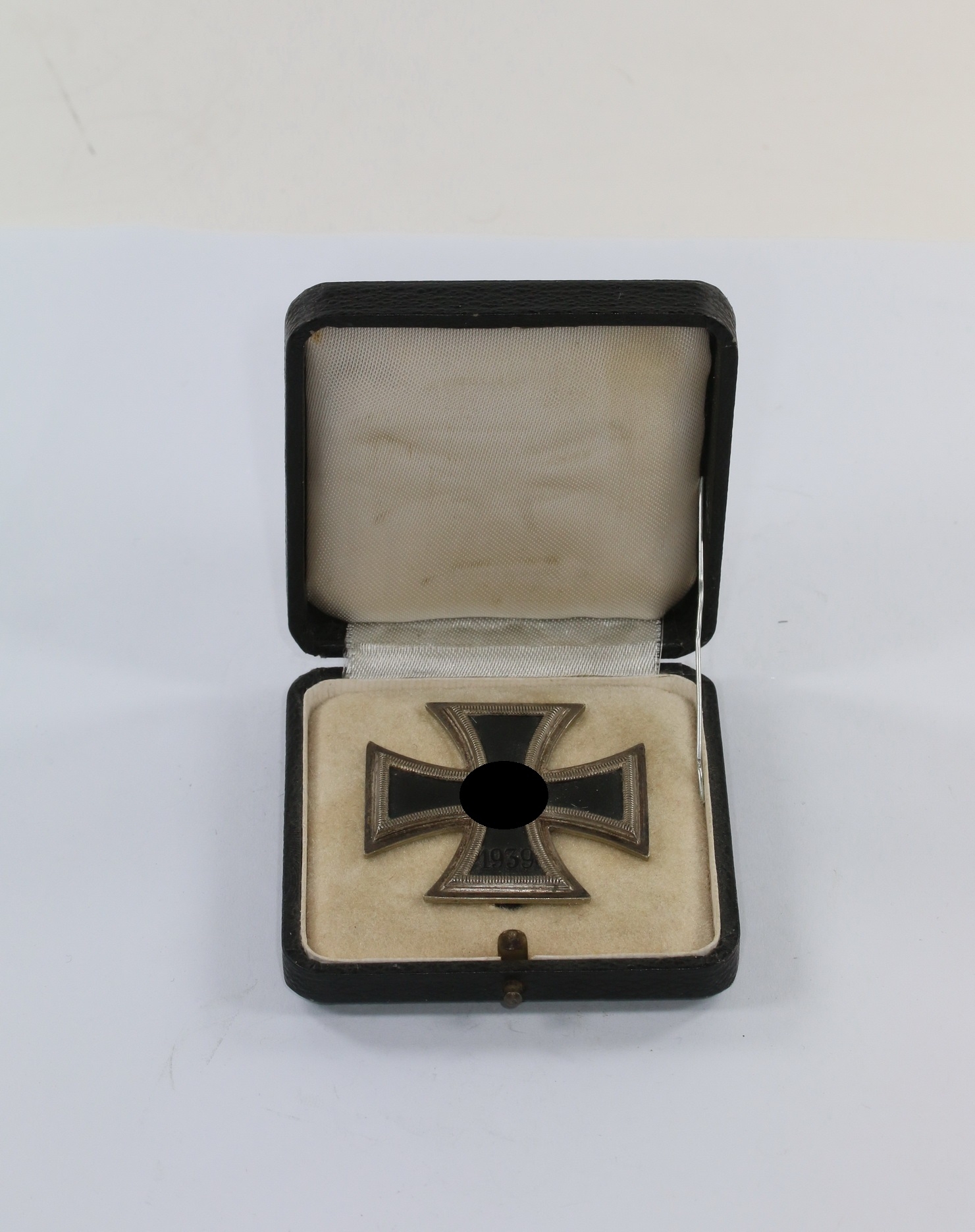 Eisernes Kreuz 1. Klasse 1939, Klein & Quenzer, im Etui – Bild 1