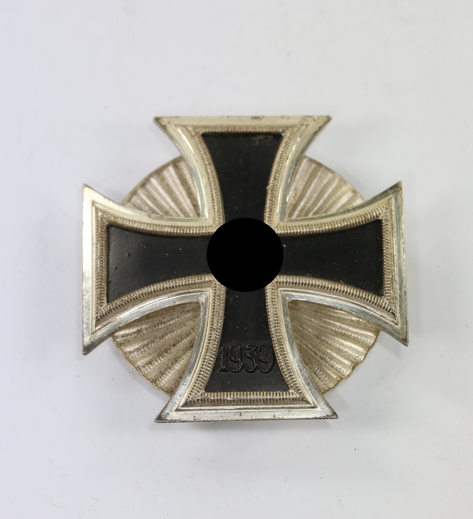 Eisernes Kreuz 1. Klasse 1939, Wilhelm Deumer an Stern Schraubscheibe – Bild 1