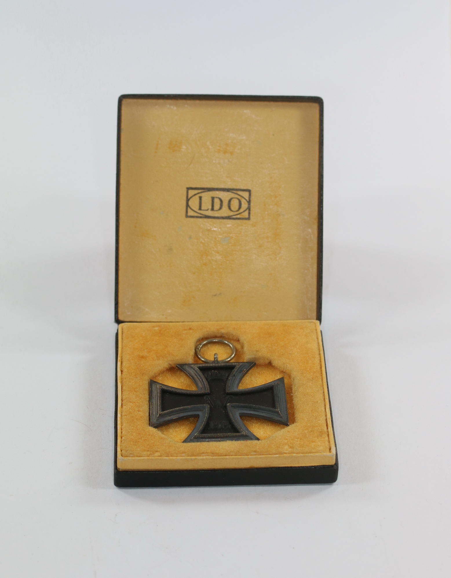 Eisernes Kreuz 2. Klasse 1914, in der Form von 1939, Hst. L/54, im LDO Etui L/54 – Bild 1