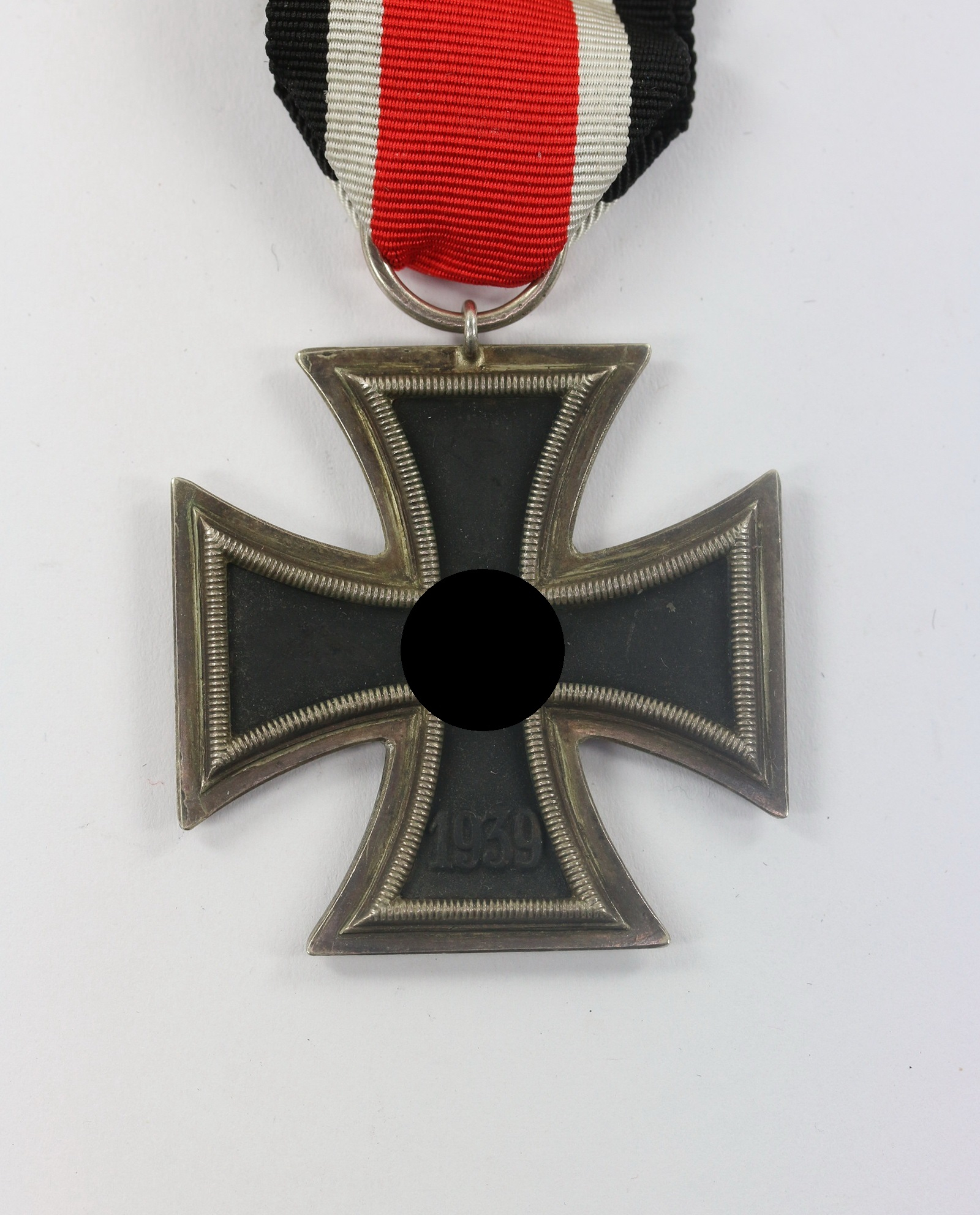 Eisernes Kreuz 2. Klasse 1939, Hst. 25 (Arbeitsgemeinschaft der Graveur-, Gold- und Silberschmiedeinnungen, Hanau am Main) – Bild 1