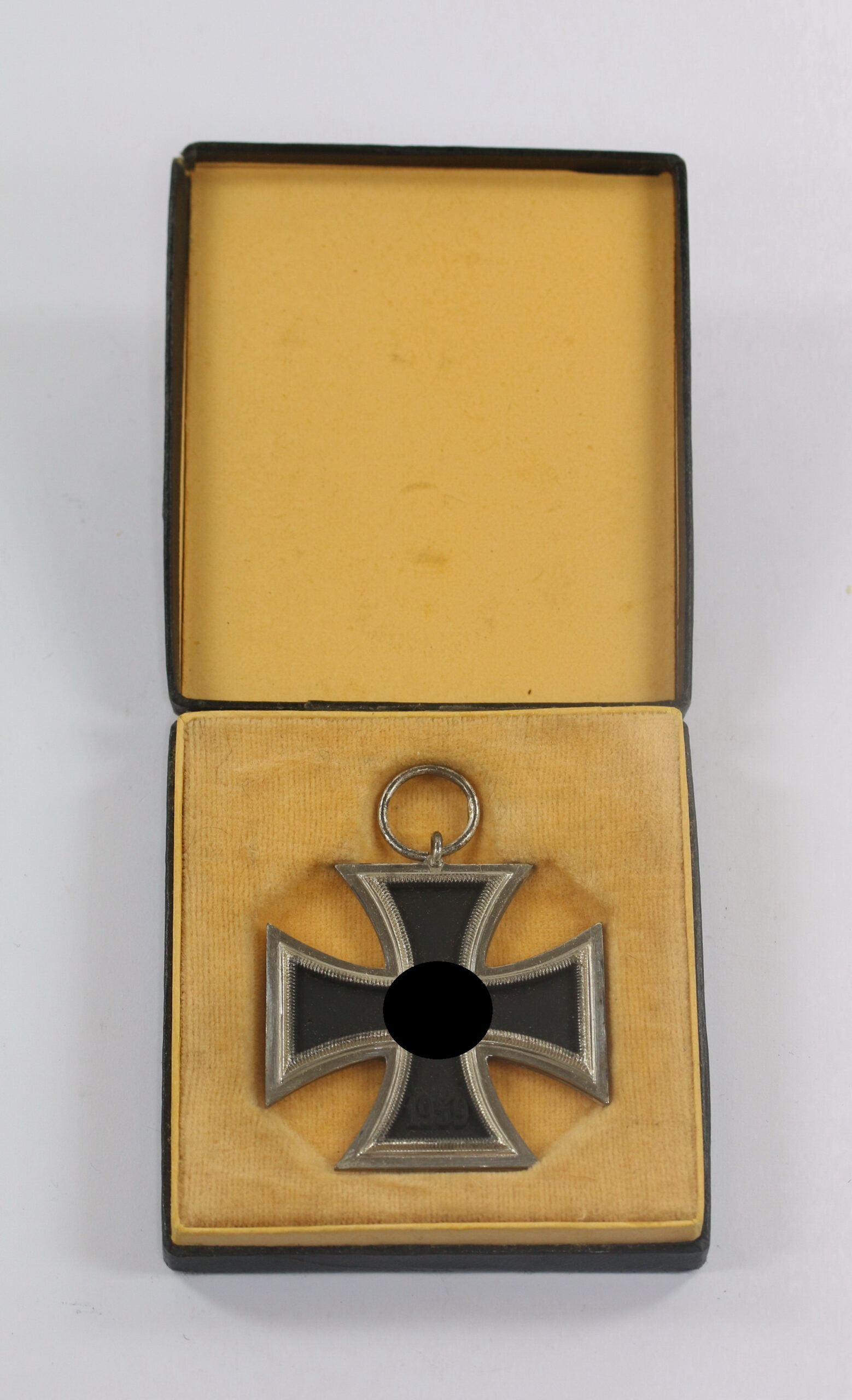 Eisernes Kreuz 2. Klasse 1939, Hst. L/54, im LDO Etui 1. Form L/54 (Schauerte & Hoefeld, Lüdenscheid) – Bild 1
