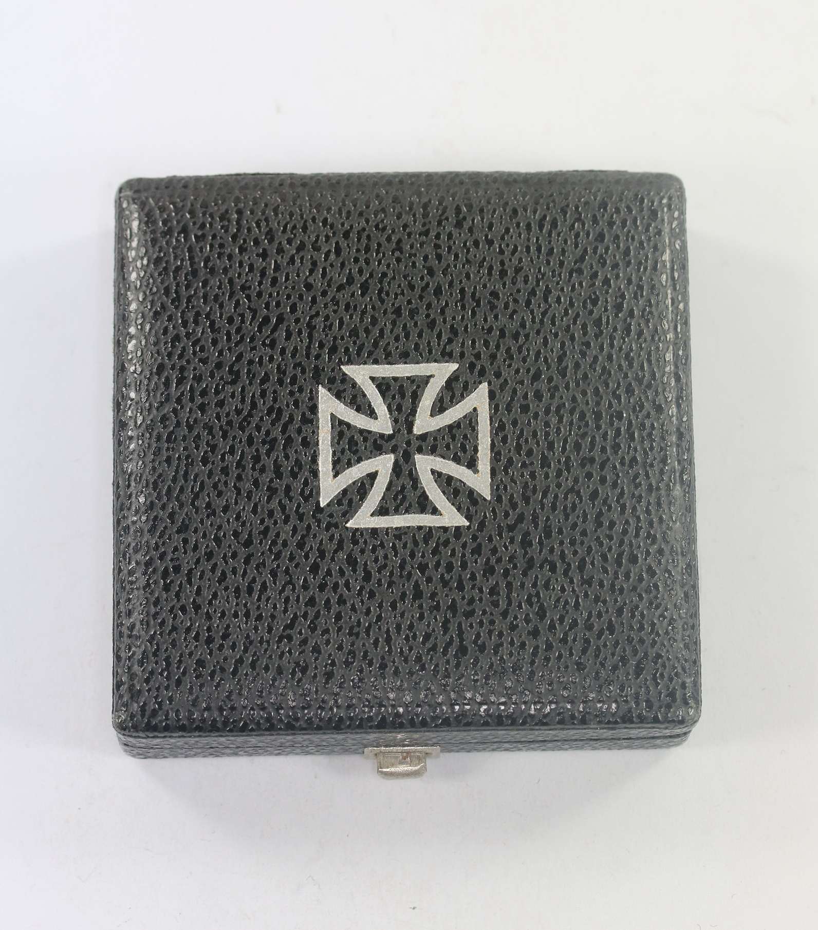 etui_eisernes_kreuz_1 Etui Eisernes Kreuz 1. Klasse 1939, eckiger Drücker – Bild 1