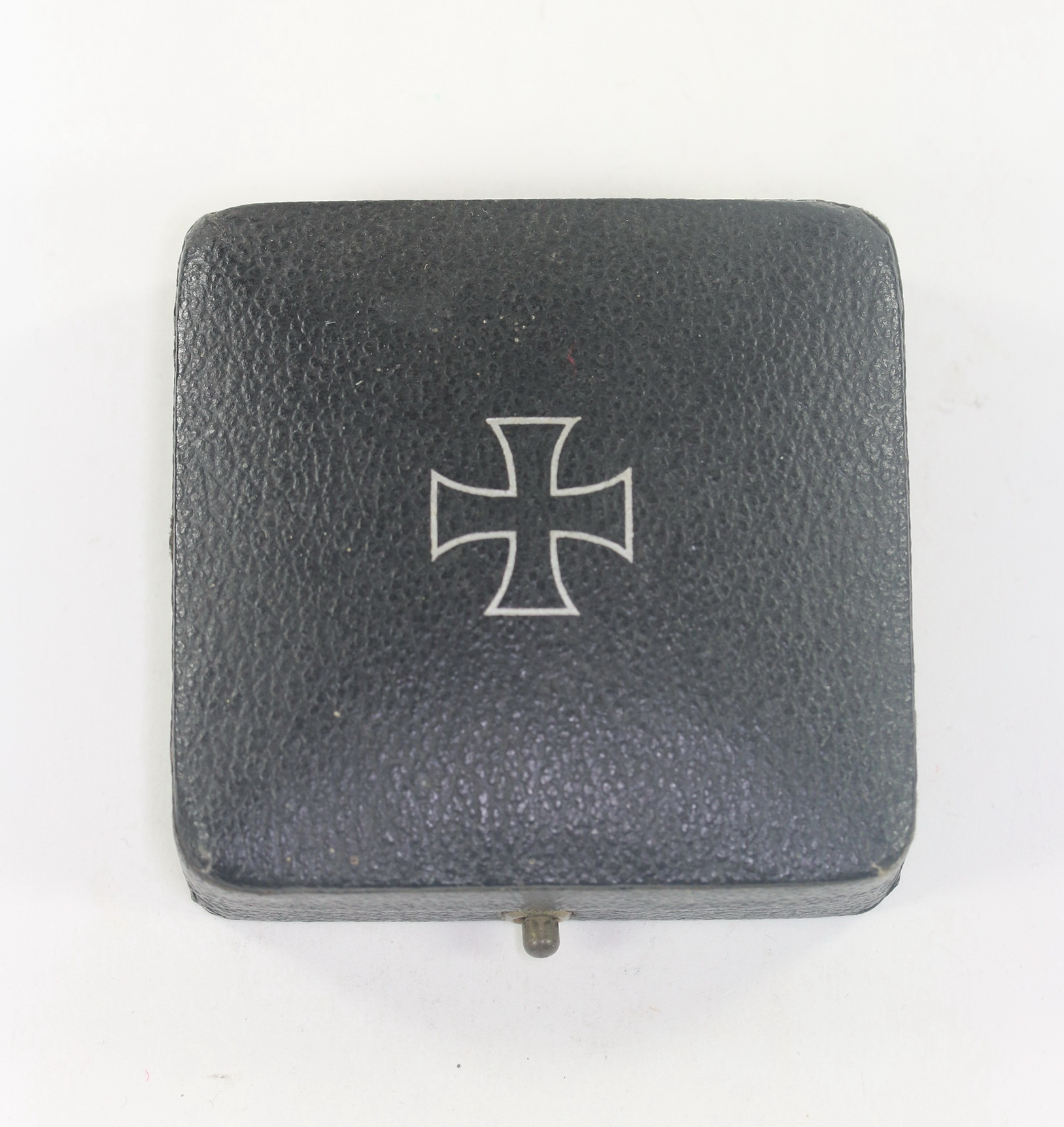 Etui Eisernes Kreuz 1. Klasse 1939, gewölbter Deckel – Bild 1