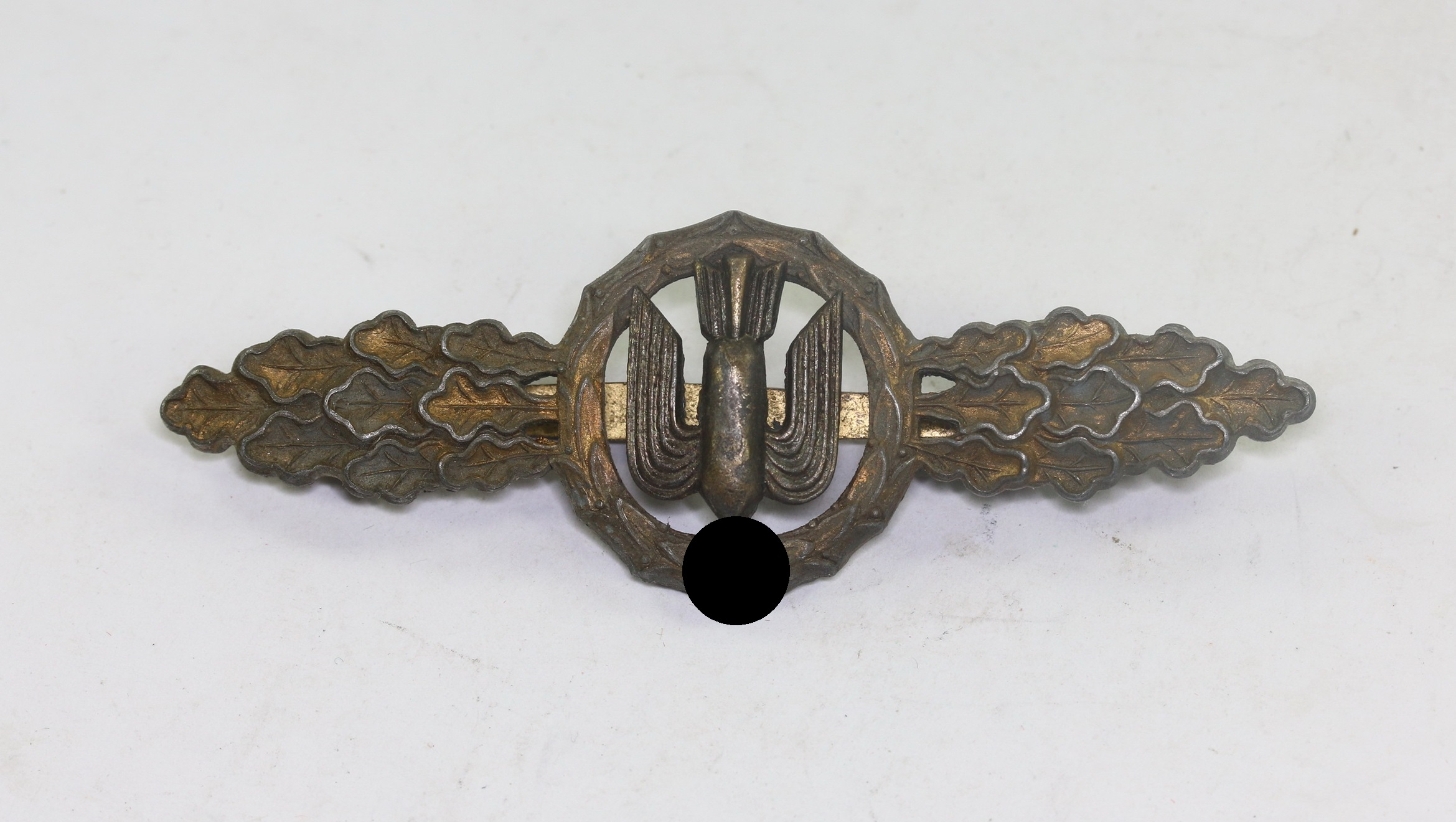  Frontflugspange für Kampfflieger in Gold, Hst. RS&S (Richert Simm & Söhn, Gablonz) – Bild 1