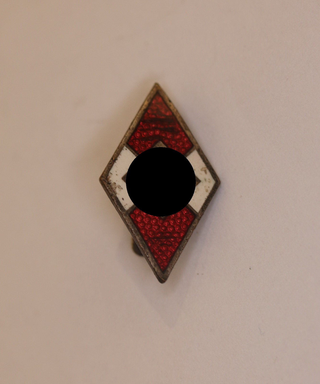 Hitlerjugend (HJ), Mitgliedsabzeichen/Raute, Hst. RZM M1/102 (Frank & Reif Stuttgart) – Bild 1