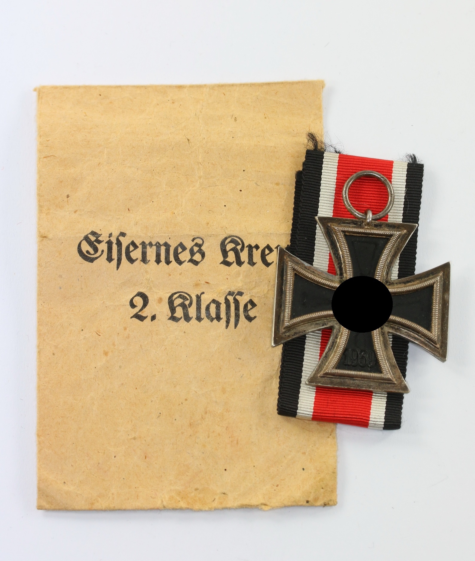 img_0863_bildgr_e_ndern__kopie Eisernes Kreuz 2. Klasse 1939, Hst. 24, in kleiner Verleihungstüte – Bild 1