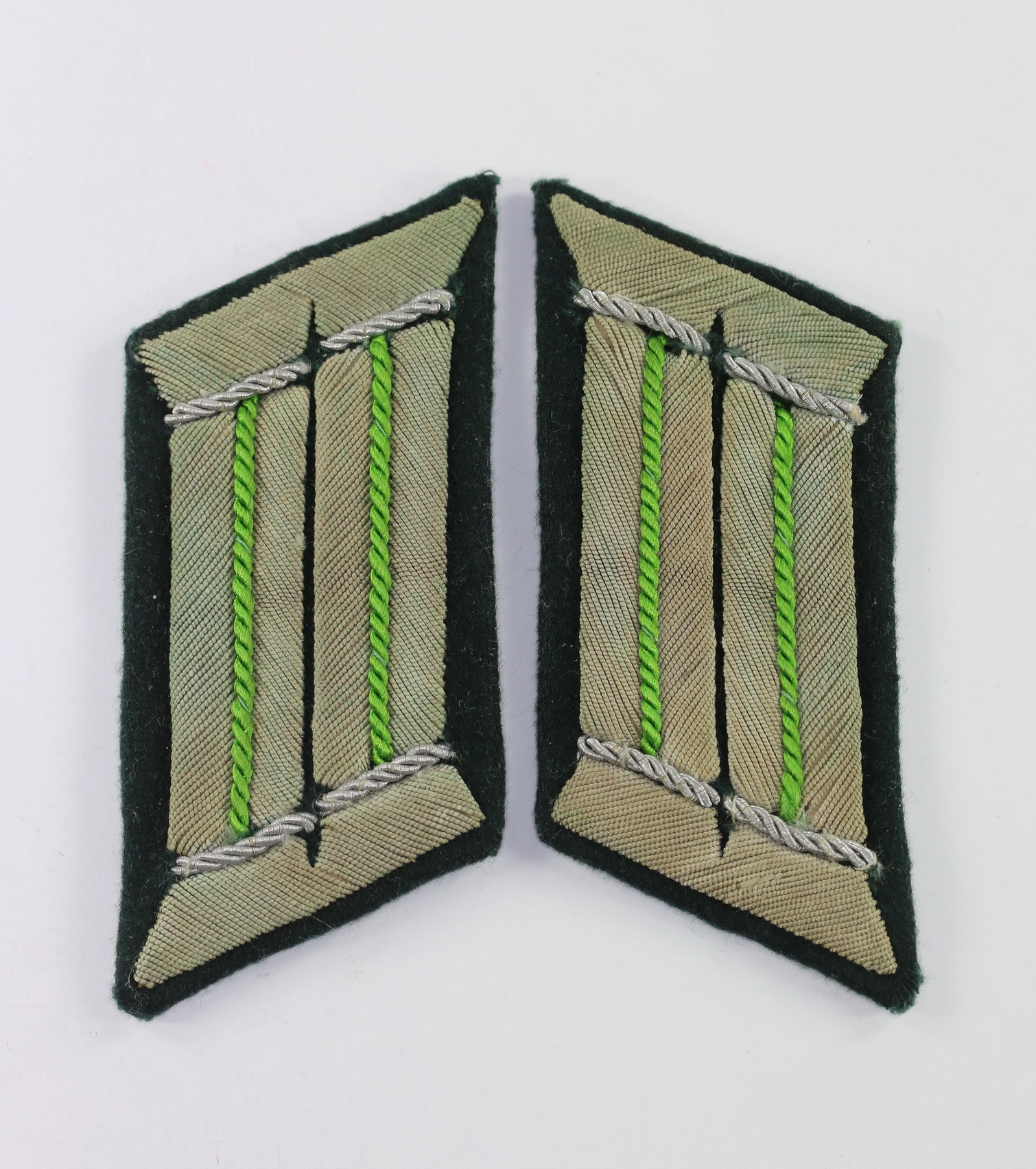 img_2052_bildgr_e_ndern_2 Wehrmacht, Paar Kragenspiegel Panzergrenadiere (Offizier) – Bild 1