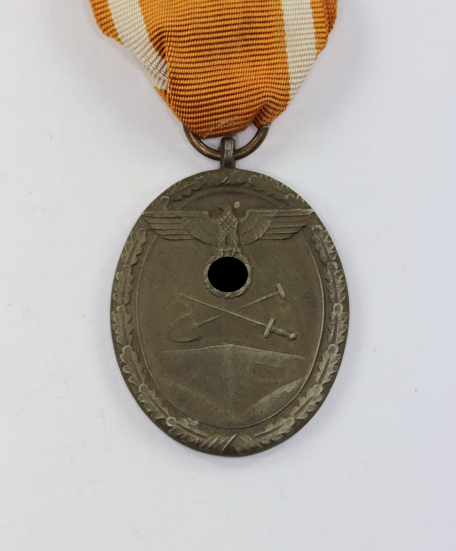 img_2133_bildgr_e_ndern_1_1 Deutsches Schutzwall-Ehrenzeichen – Bild 1