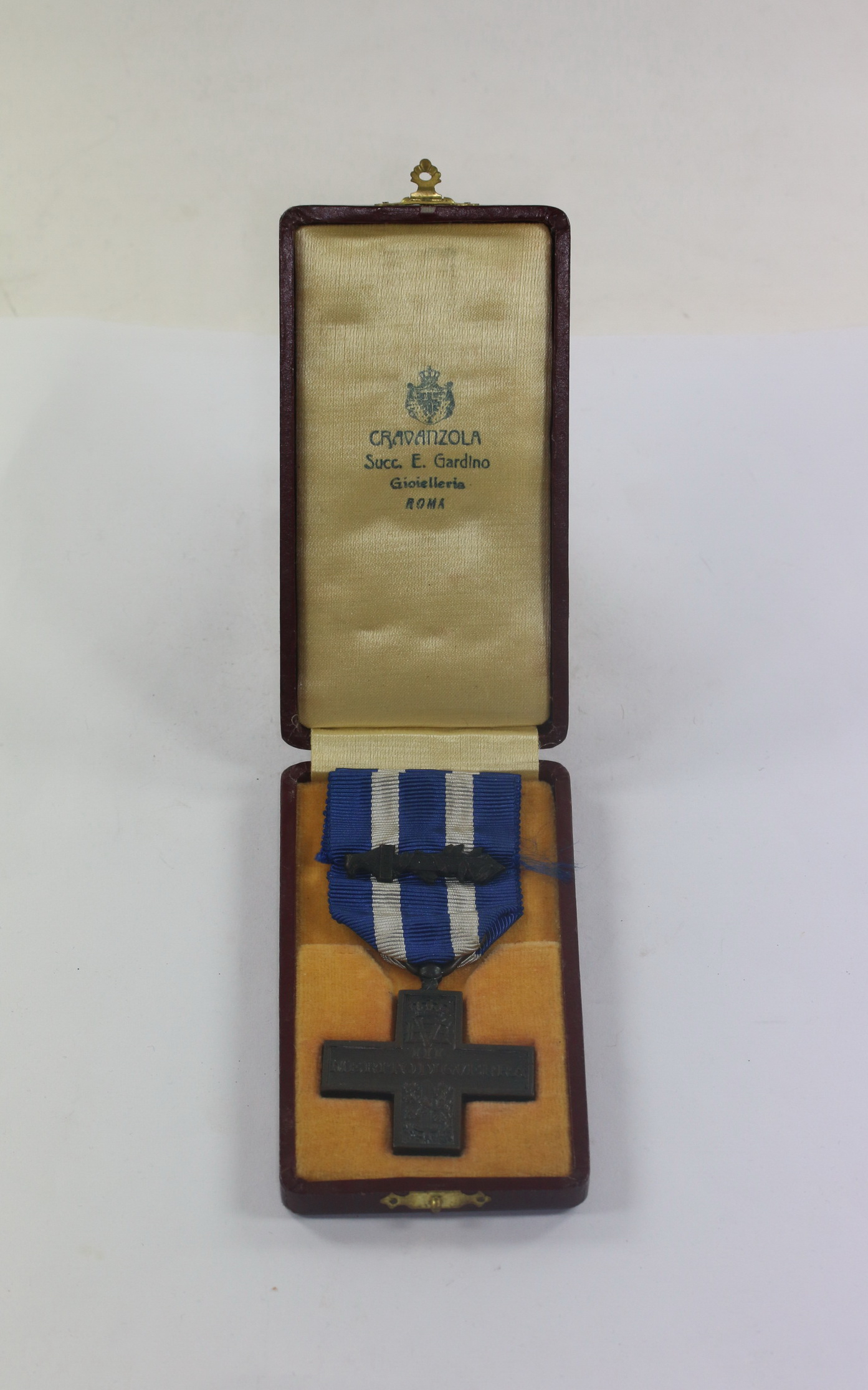 italien_kriegsverdienstkreuz_ve_iii_merito_digvera_im_etui_cravanzola_succ Italien, Kriegsverdienstkreuz "VE III" Merito Digvera, im Etui Cravanzola Succ. E. Gardino Gioielleria Roma – Bild 1