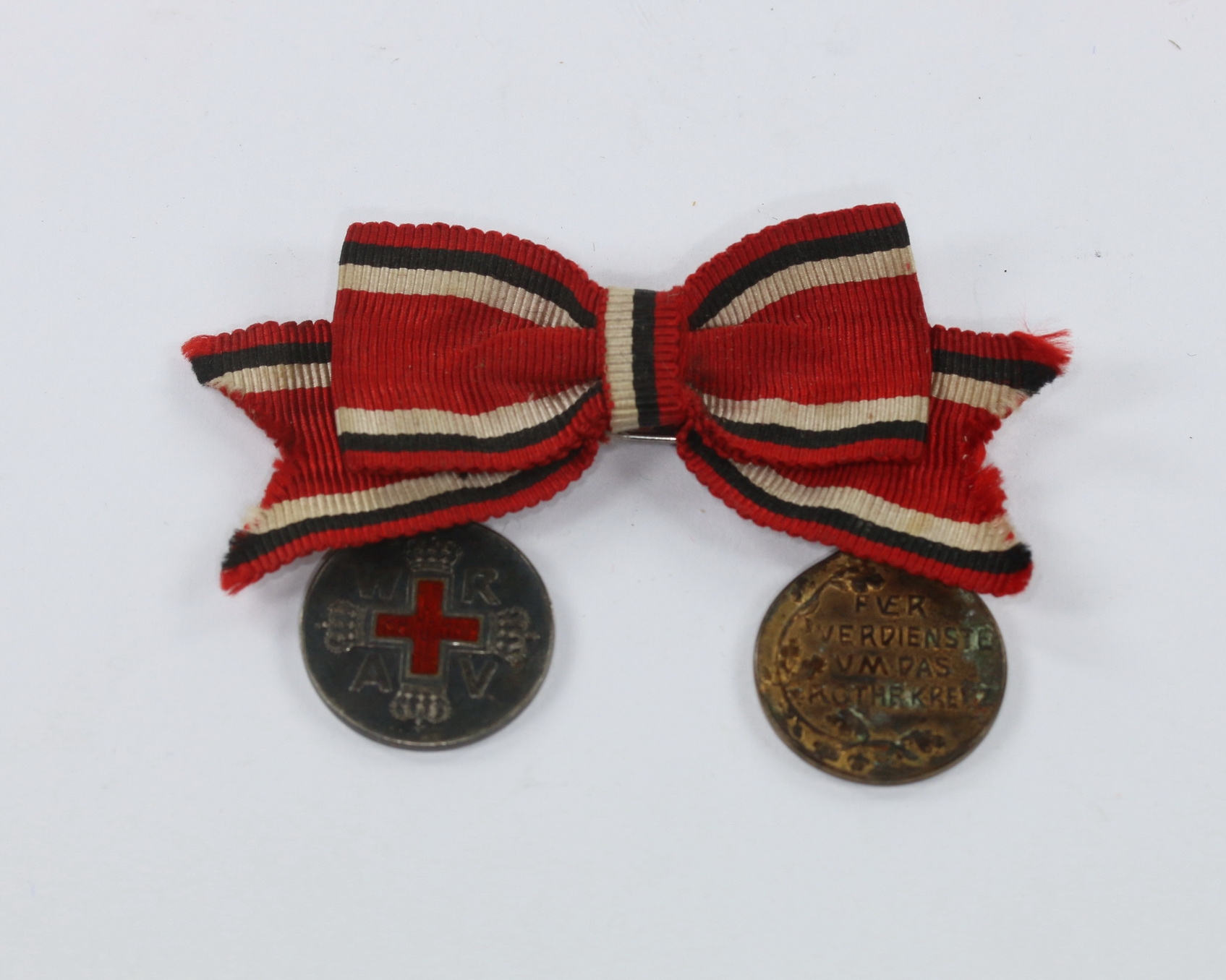 knopflochdekoration_preu_en_rote_kreuz_medaille_1_ Knopflochdekoration 2X – Bild 1