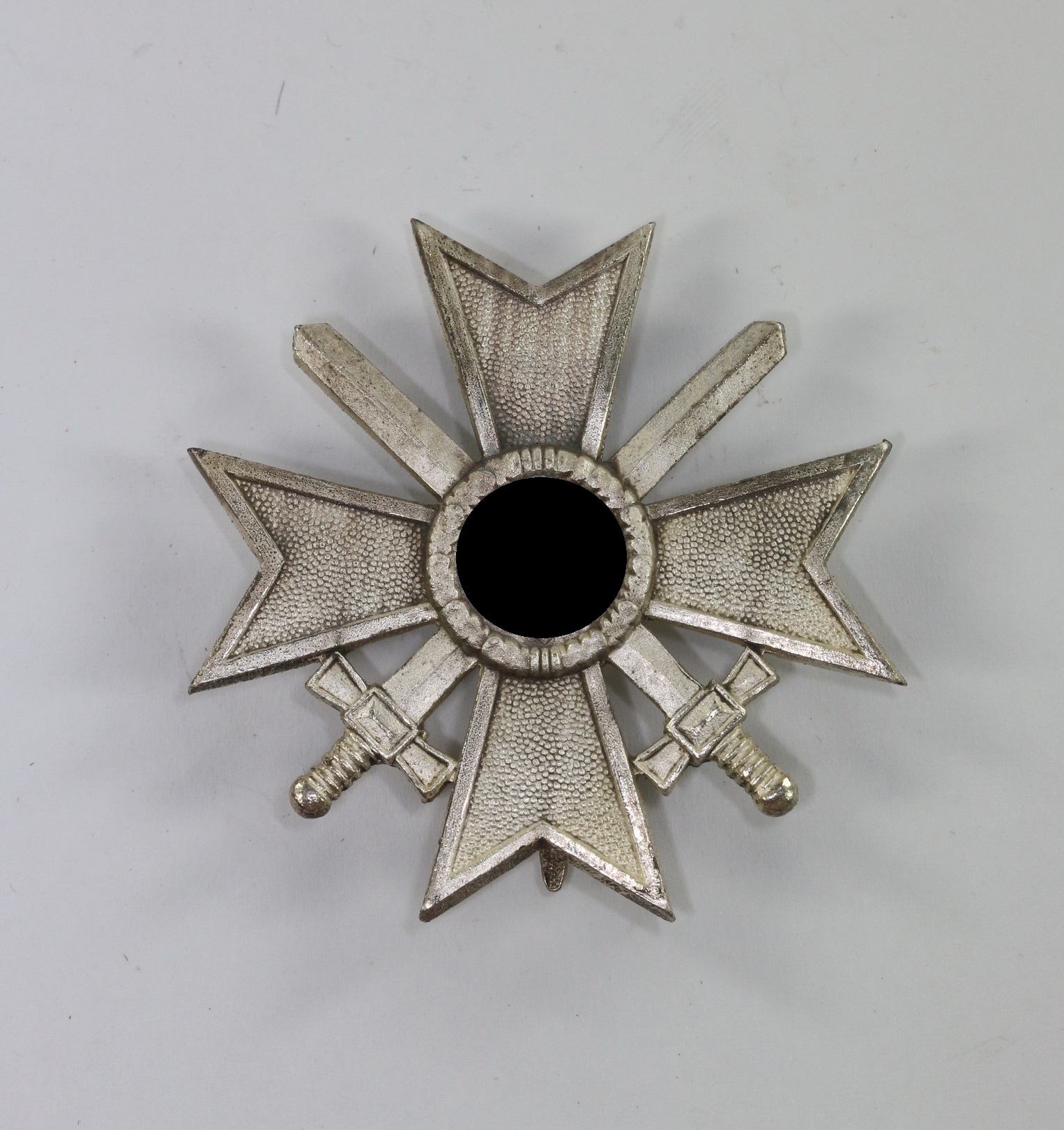 Kriegsverdienstkreuz 1. Klasse mit Schwertern, Hst. 3 – Bild 1